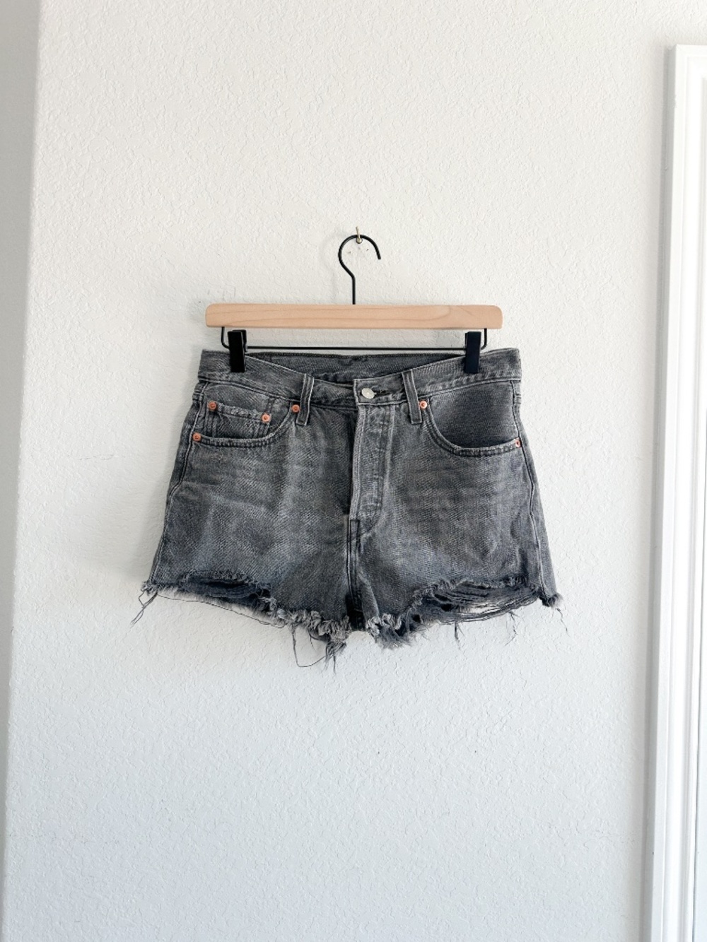 Levi's 501 Original Fit High Rise Cutoff Shorts W28 Faded Charcoal Wash